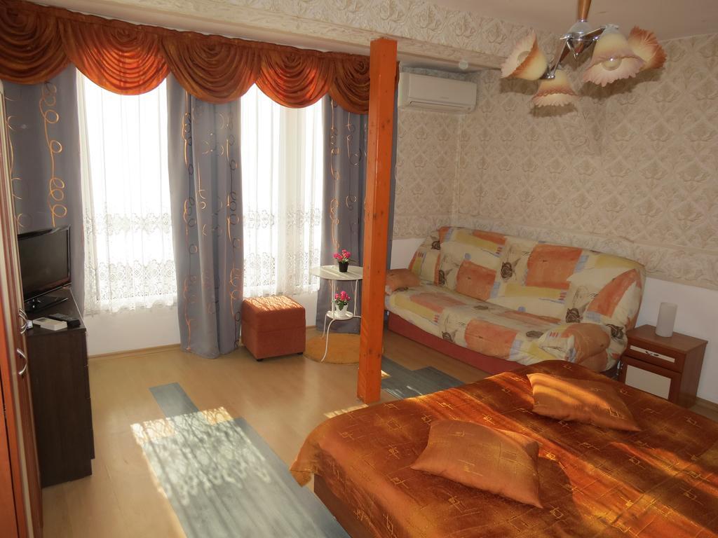 Family Hotel Lebed Nesebar Rom bilde